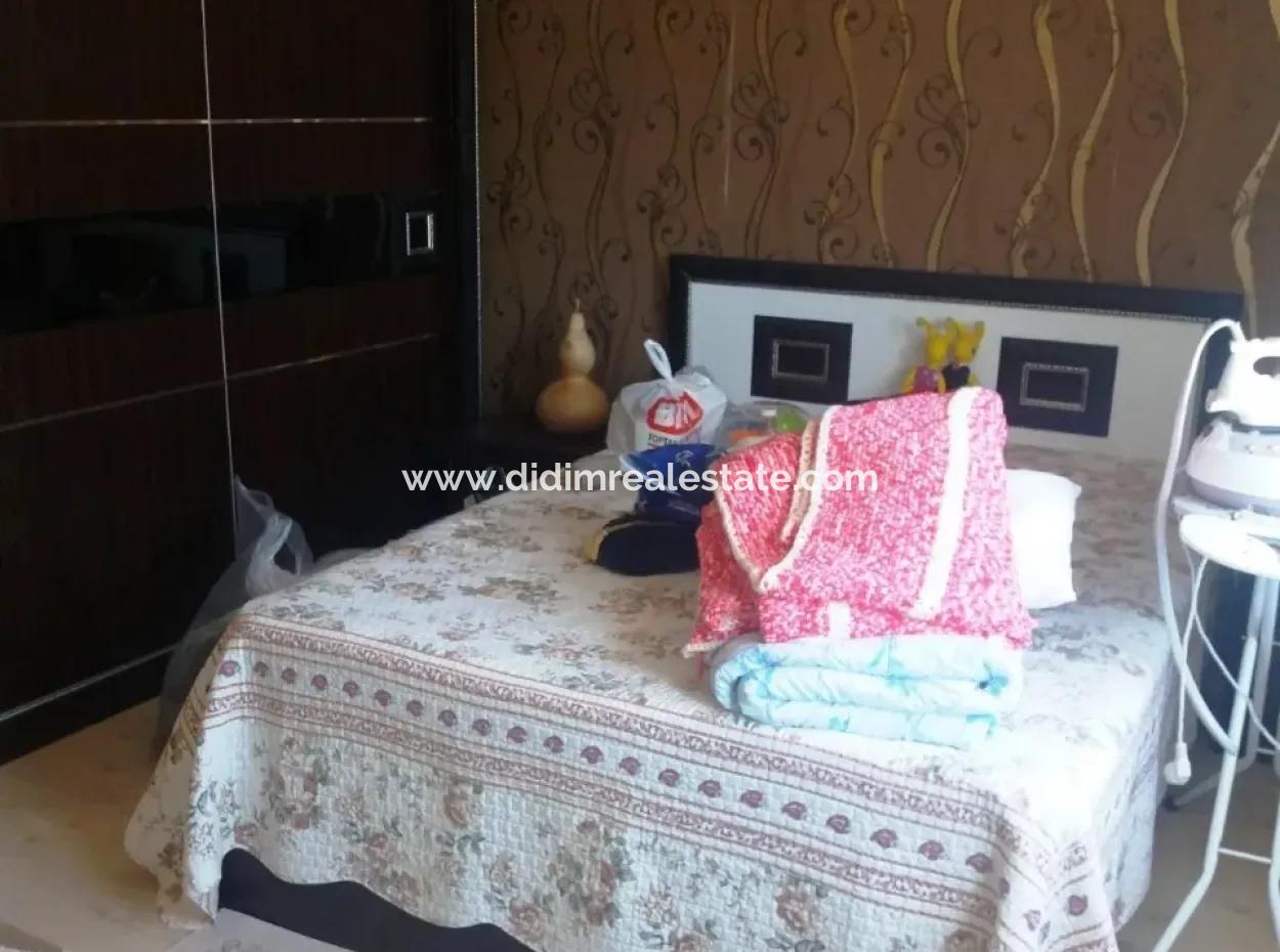 Gebaut Auf Einem Grundstück Von 7000M2 In Marmaris, 8 Zimmer, Haus Ranch Pool