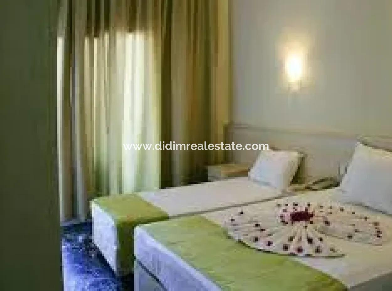 Hotel Zu Verkaufen Mit 65 Zimmern In Marmaris İçmeler Mit Einer Herrlichen Lage