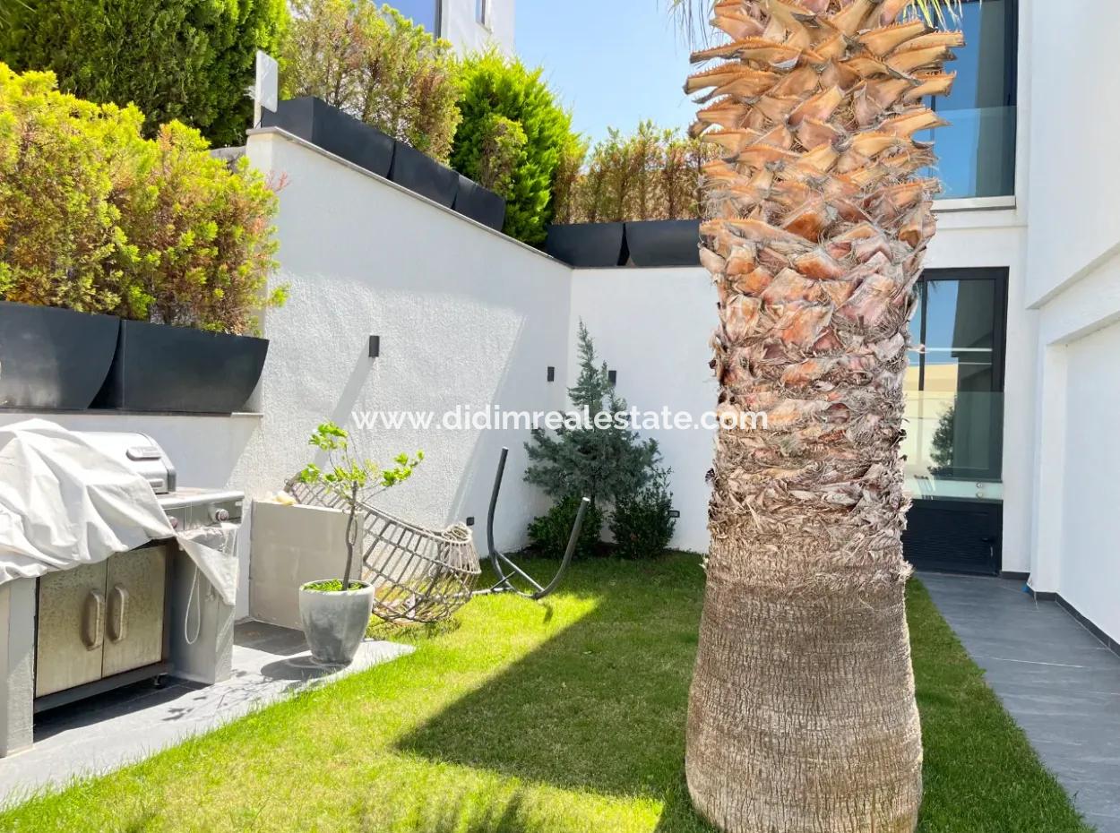 ???????? Luxuriöse Triplex-Villa Nur Wenige Schritte Von Der Yalıkavak Marina Entfernt!