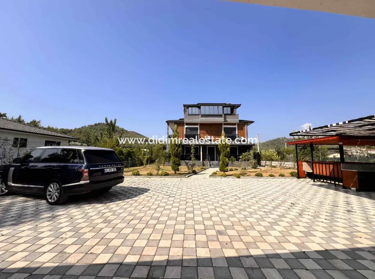 Tolles Portfolio! Die Einzigartige Natur Von Marmaris Und Seine Lage In Der Nähe Des Zentrums. 5 Einheiten Von 2 1 Voll Möblierten Wohnungen, Die Für Die Vermietung Von Unternehmen Im Gebäude Geeignet Sind