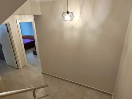 Camiavlu Neighborhood 3 1 Rückwärtsduplex Zum Verkauf Auf Einem Sicheren Gelände Mit Pool