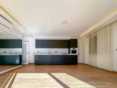 Çıldır Viertel 2 1 Jahre Alte Wohnung Zum Verkauf Mit 1 Hohem Eingangsparkplatz