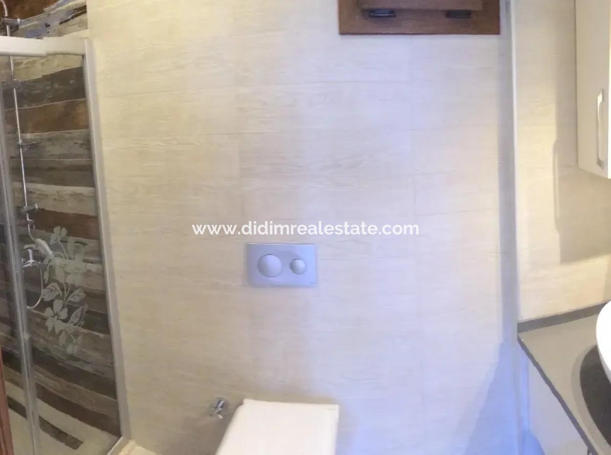 Marmaris Armutalan Detached Villa For Sale 4 Rooms 1 Living Room Twin With A Garden