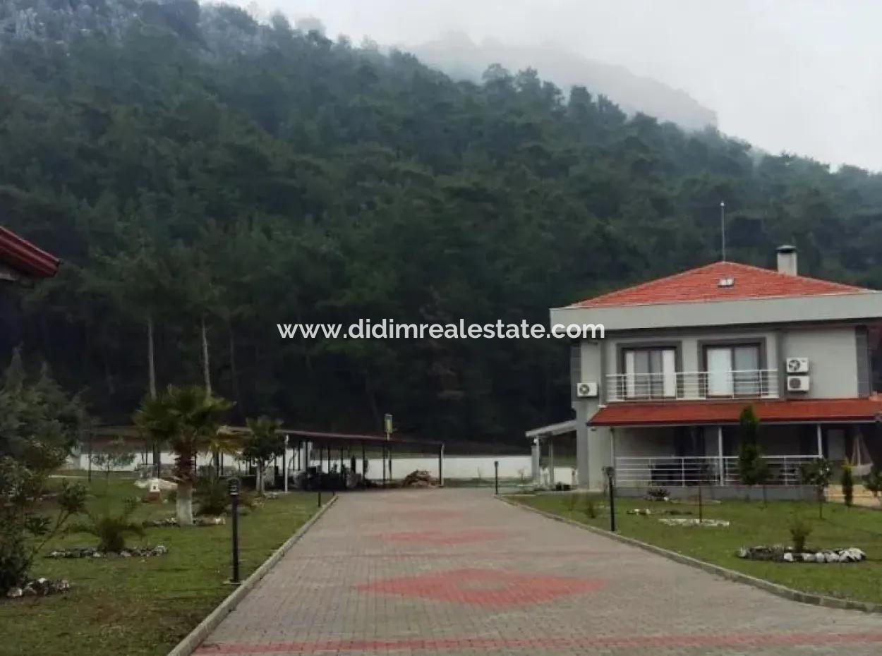 Built On A Plot Of 7000M2 In Marmaris, 8 Room Ranch House Pool