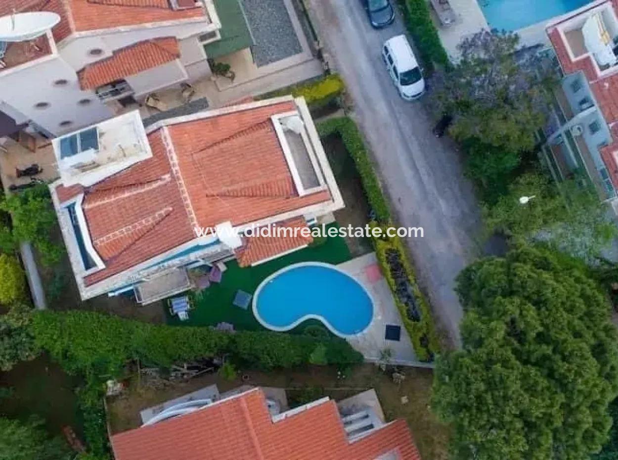The Area Of Marmaris Armutalan Detached Villa For Sale 4 Rooms 1 Living Room Triplex Villa Fully
