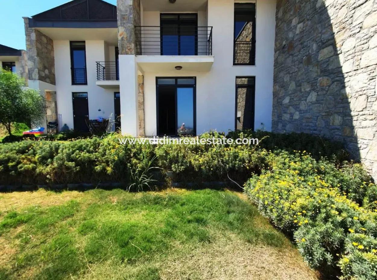 2 1 Luxury Apartments Are For Sale In The Site With Swimming Pool Overlooking The Sea In Datça Pier Neighborhood.