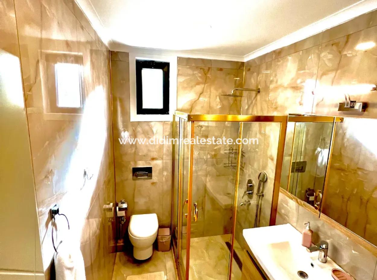 Villa For Sale In Marmaris Çetibeli With 3 Swimming Pools And Children's Pool And Caretaker House In 780M2 Plot