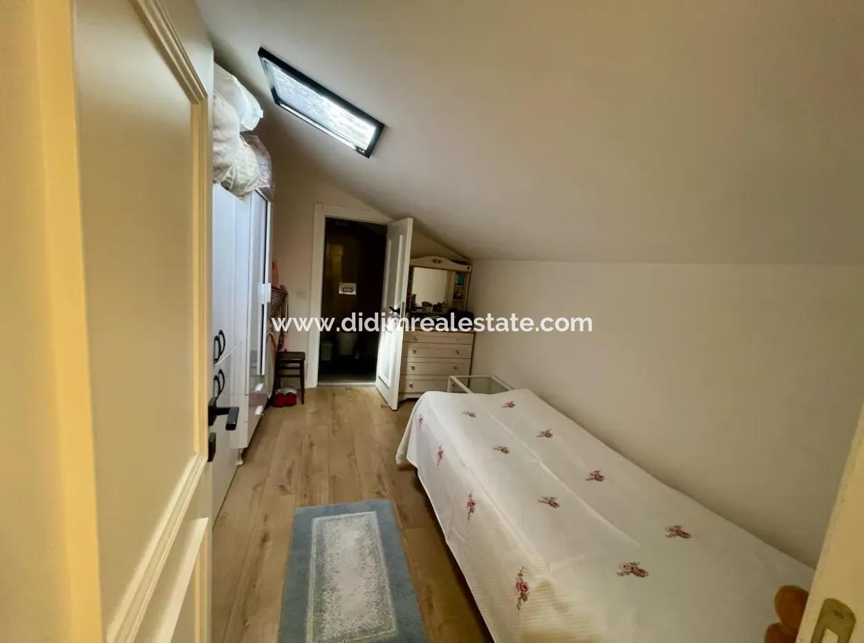 2 Rooms 1 Living Room New Building Upper Duplex Double Bathroom 90 M2 Apartment For Sale In The Center Of Marmaris Close To The Sea