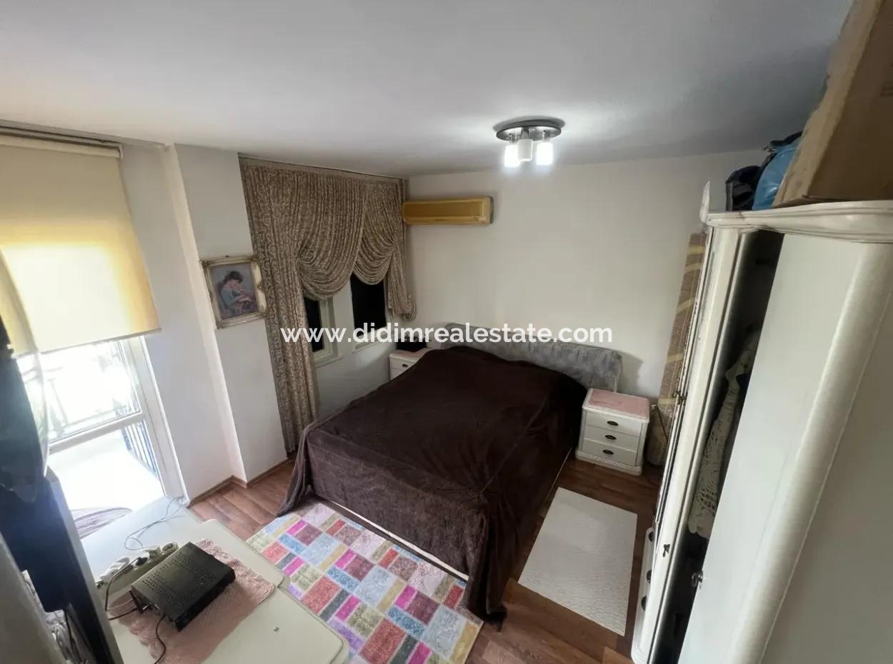 Marmaris Center 3 Rooms 1 Living Room Kitchen 140M2 Arakat Apartment For Sale Very Close To The Sea