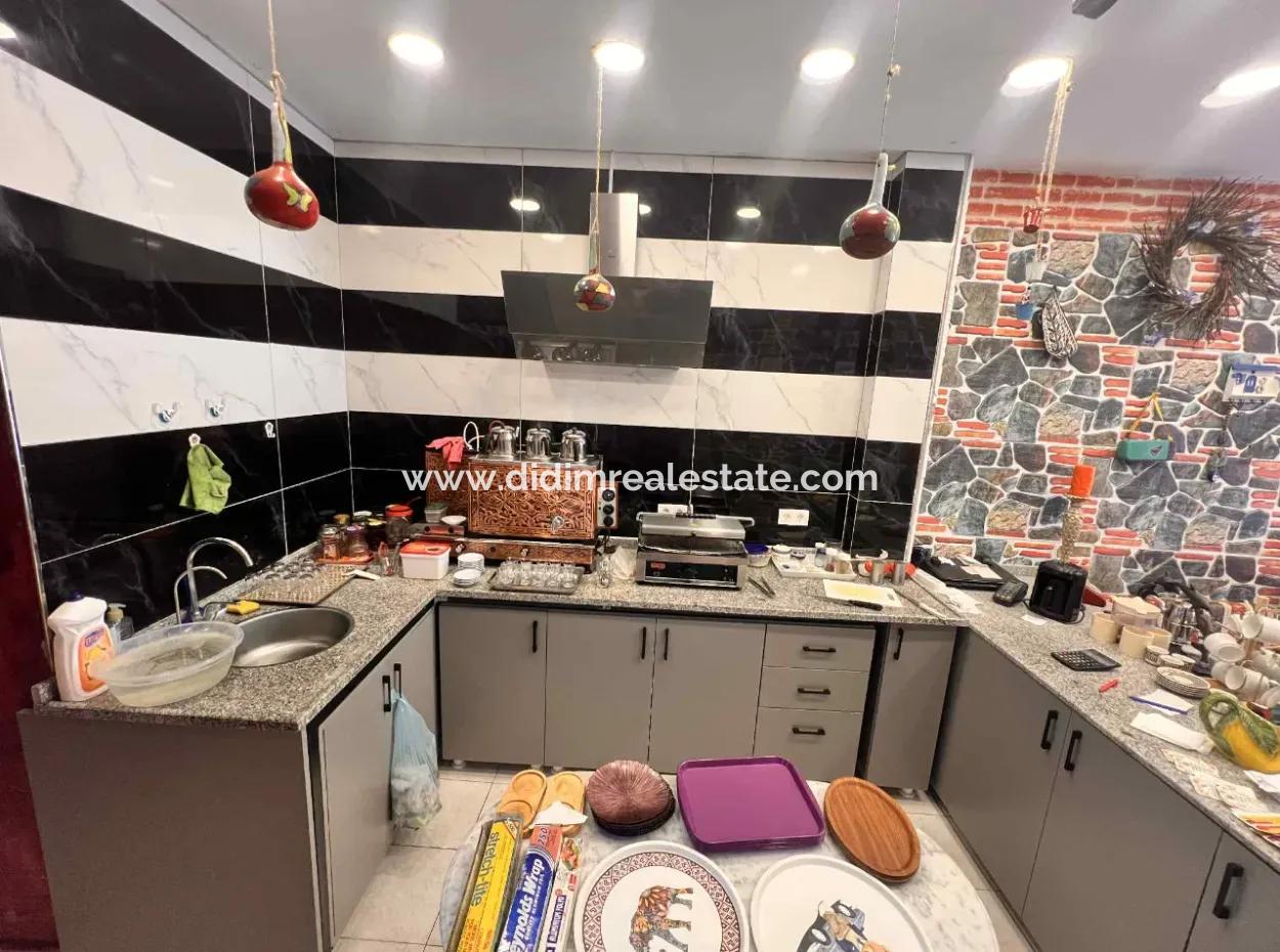 Shop For Sale In The Bustling Center Of Marmaris With Ready Customers With Its Unique Concept