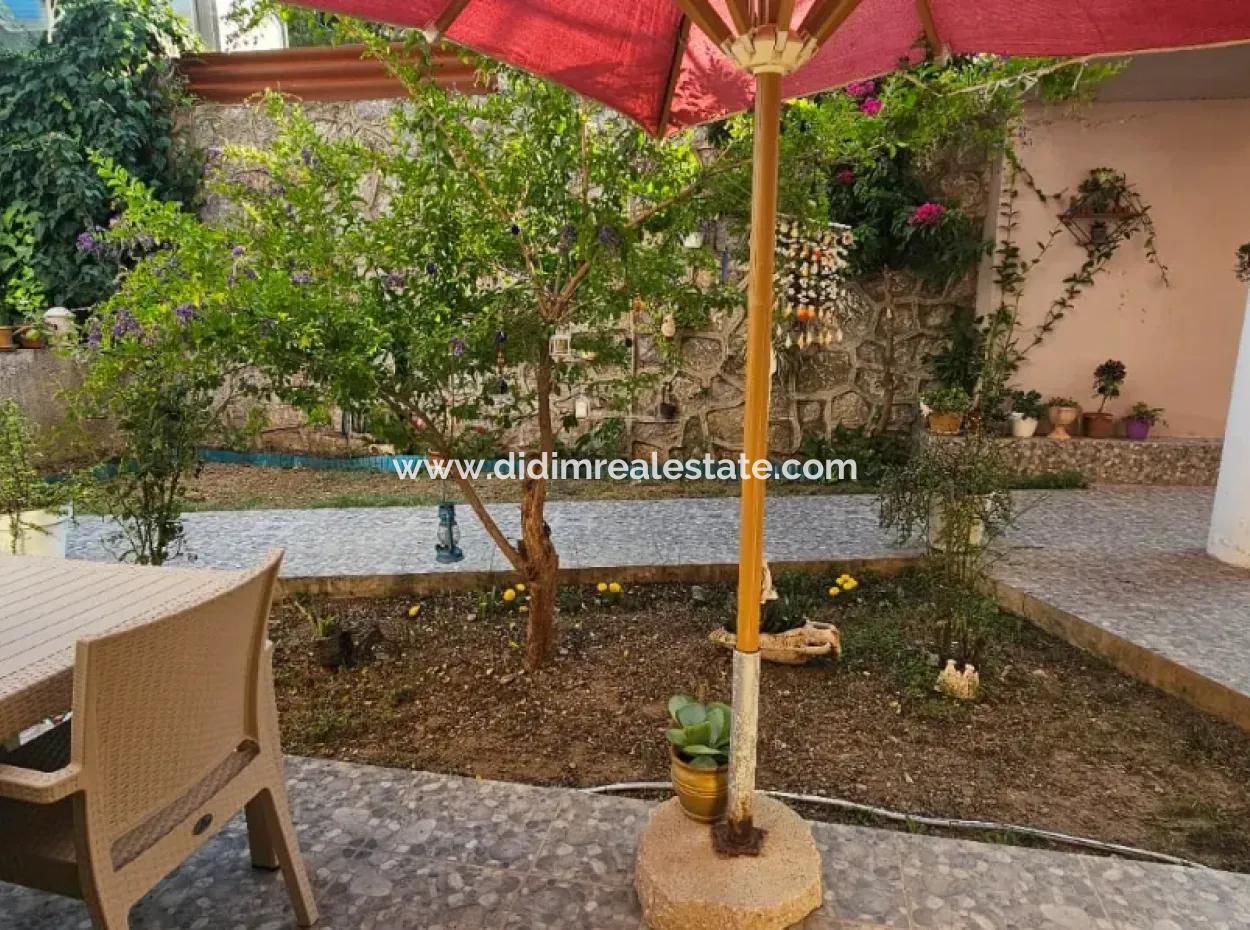 Camiavlu Neighborhood 3 1 Garden Duplex Flat With Pool For Sale
