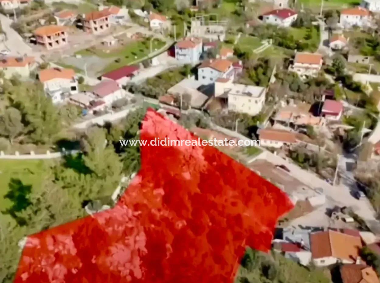 Marmaris Hisarönü Köyünde Deniz Manzaralı 2200 M2 Yerleşim Alanı İçerisinde Satılık Arsa