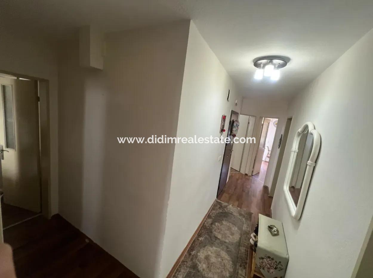 Marmaris Merkez 3 Oda 1 Salon K.mutfak 140M2 Satılık Arakat Daire Denize Çok Yakın