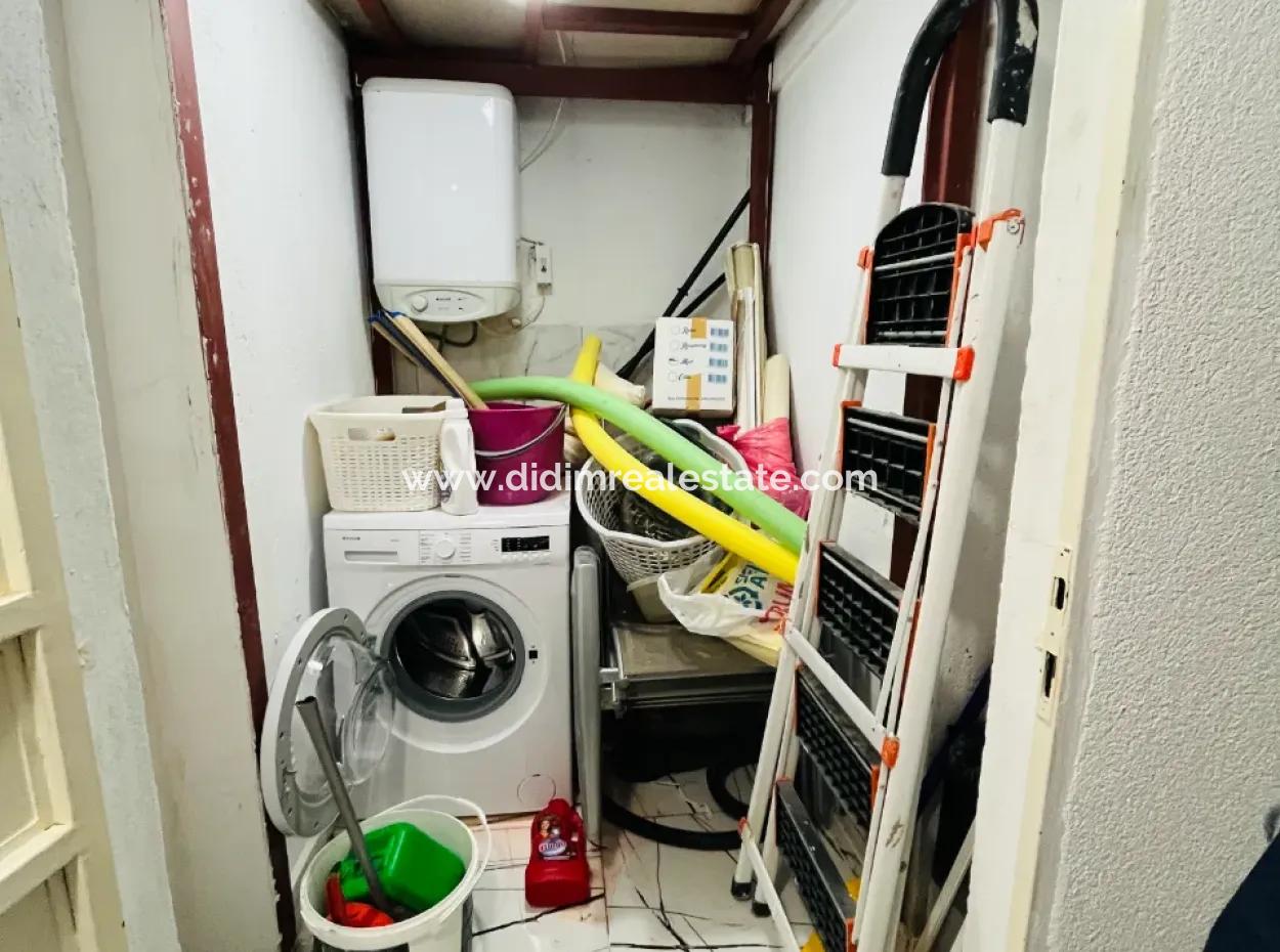 Denize Sadece Bir Kaç Adım Uzaktasınız.denize Sıfır Daire