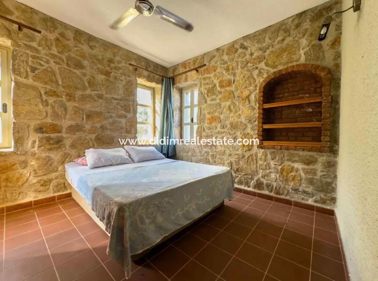 Eski Datça Köyünde Tam Müstakil 150M2 Arsa İçerisinde 4+1  Satılık Taş Villa