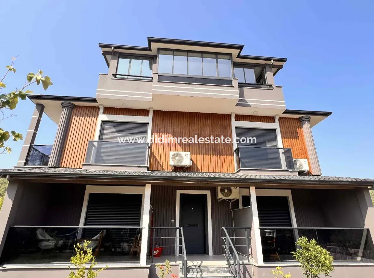 Harika Bir Portföy Marmaris'in Saklı Cennetinde Yatırım Fırsatı: 838M2 Arsa İçerisinde Lüks 5 Adet 2+1 110M2 Daireler Marmaris'e Sadece 15 Km Uzaklıkta,