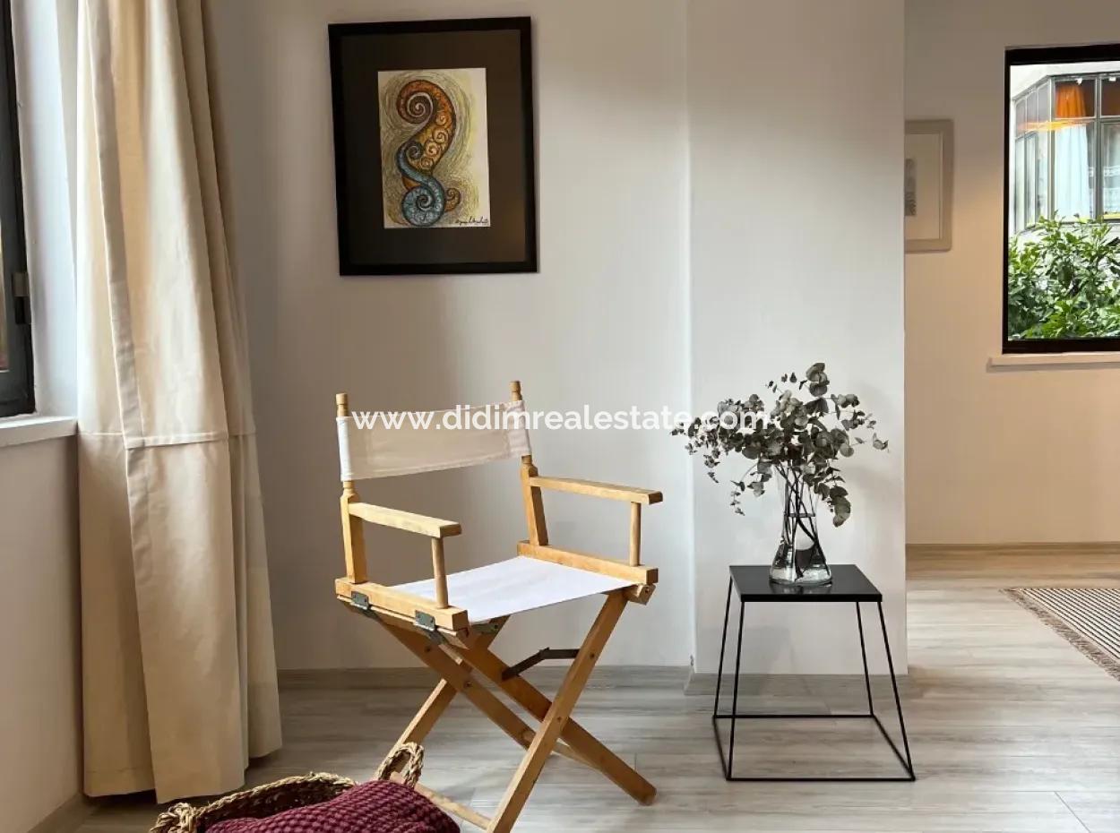 Kemeraltı Mahallesi 2+1 Eşyalı Kiralık Daire