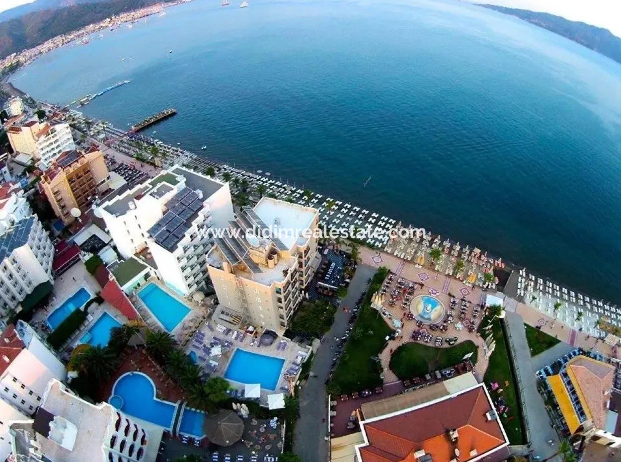 Marmaris Merkezinde 100 Oda Satılık  Havuzlu Otel