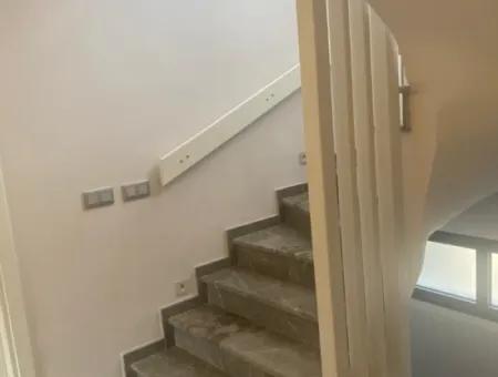 Marmaris Çamdibi 5 +1 Tam Müstakil Havuzlu Eşyalı Kiralık Tripleks Villa